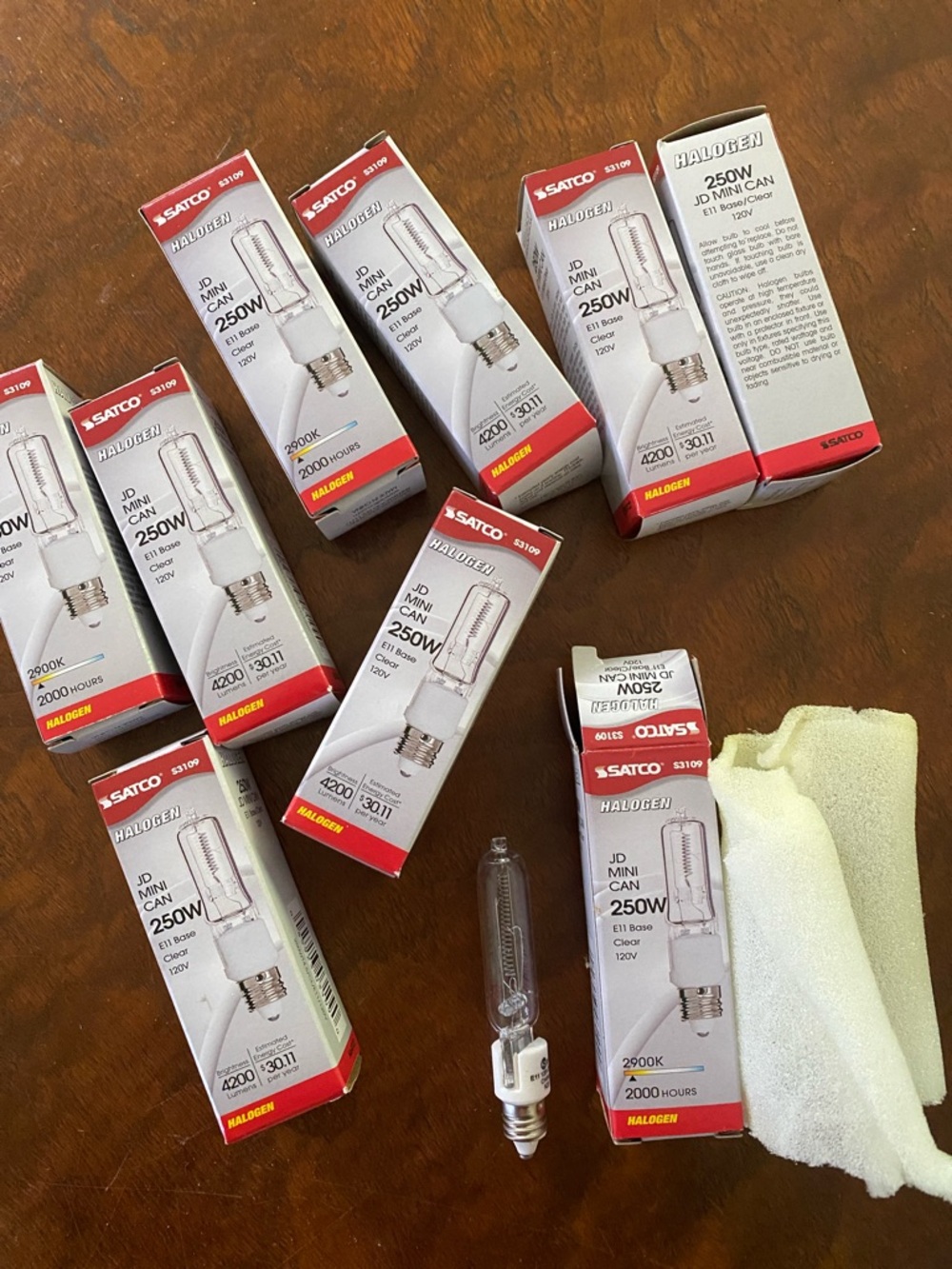 250W mini haolgen bulbs lot of 9 new in box clear lightbulbs